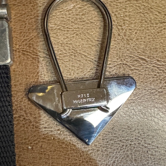 Prada Black Nylon Strap & Triangle Logo Keyring Set - Picture 6 of 7